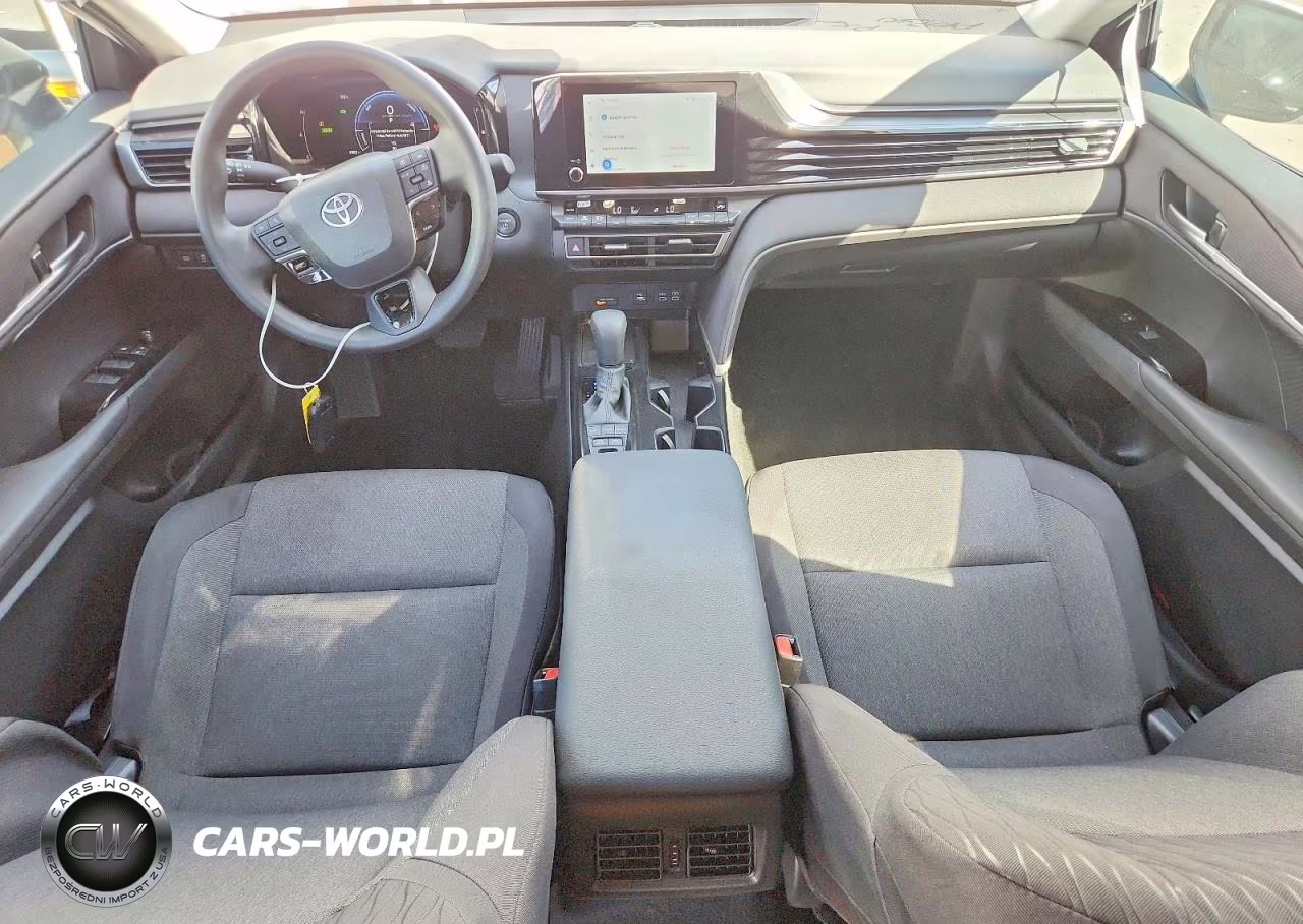 2025 Toyota Camry Le VIN:4T1DAACK3SU644438 - 8