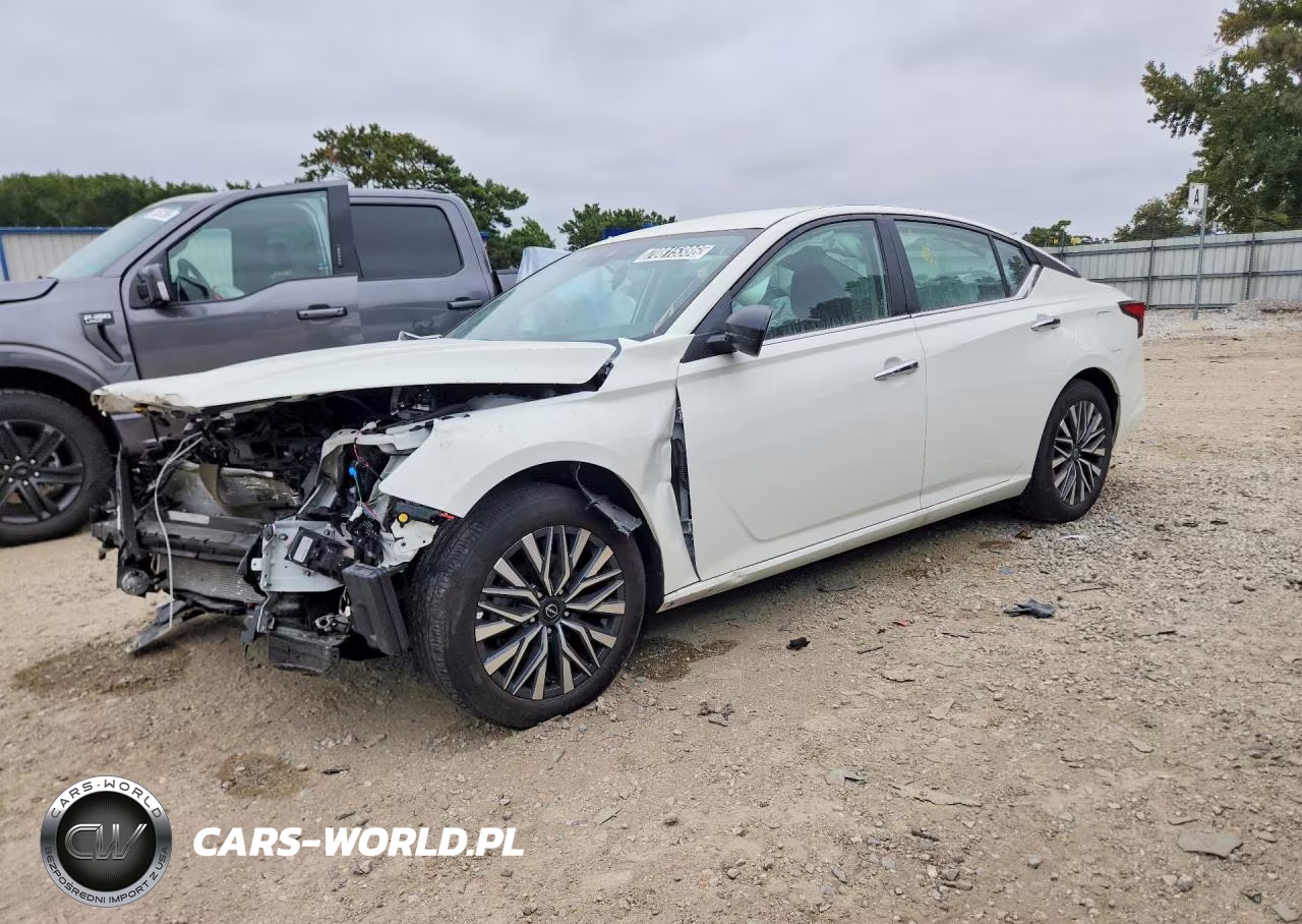 2025 Nissan Altima Sv – zdjęcie 1 z 13