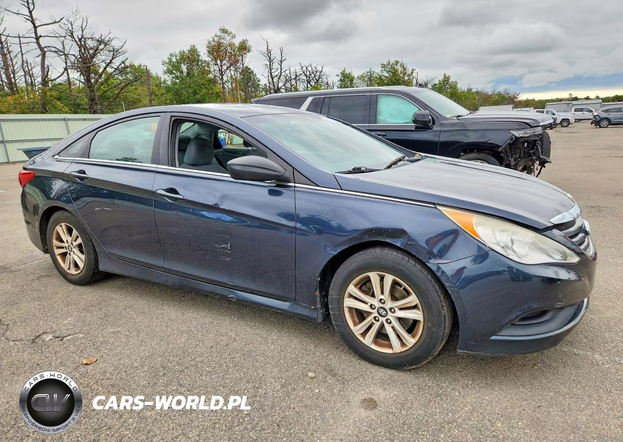 2014 Hyundai Sonata Gls VIN:5NPEB4AC5EH887332 - 4