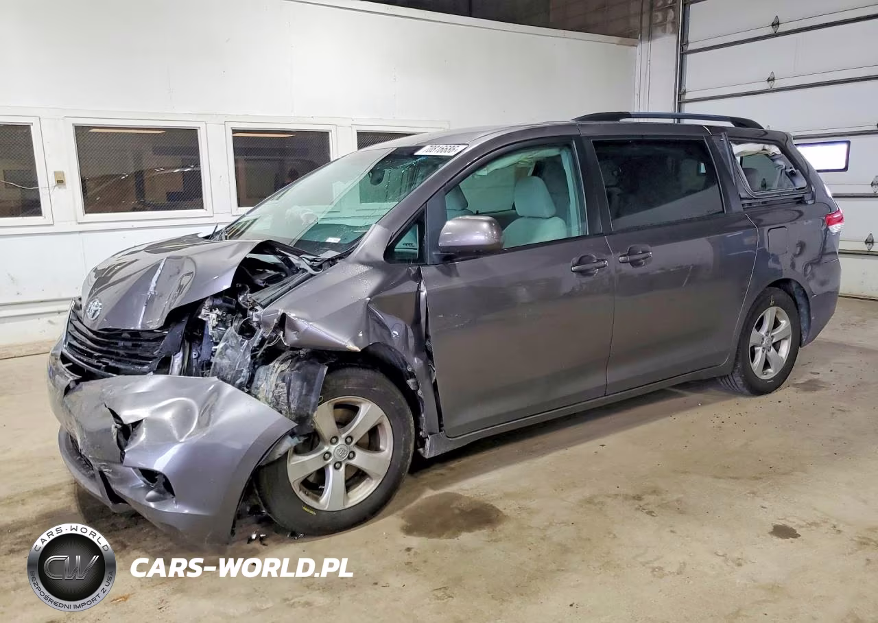 2014 Toyota Sienna Le