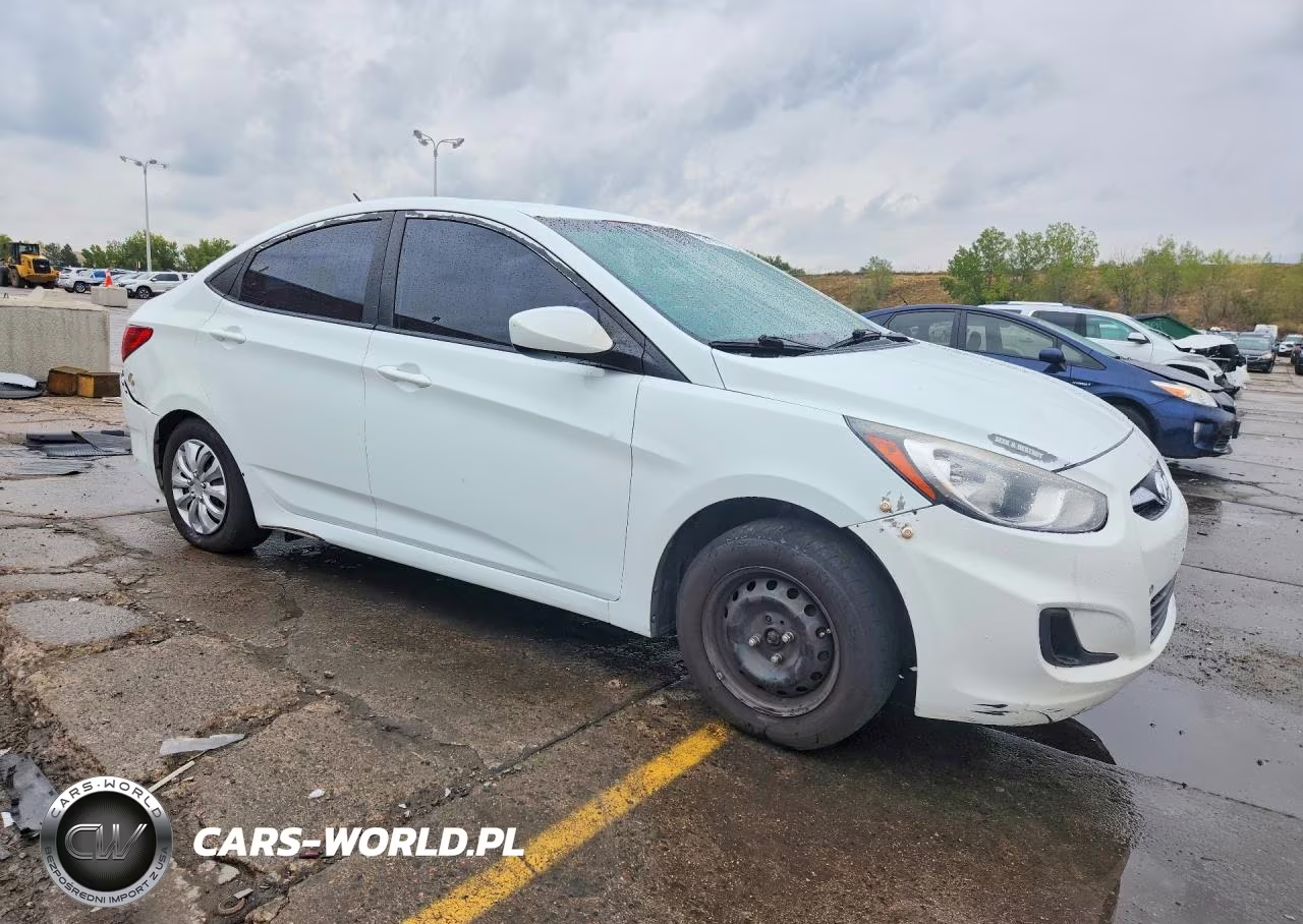 2013 Hyundai Accent Gls VIN:KMHCT4AEXDU509710 - 4