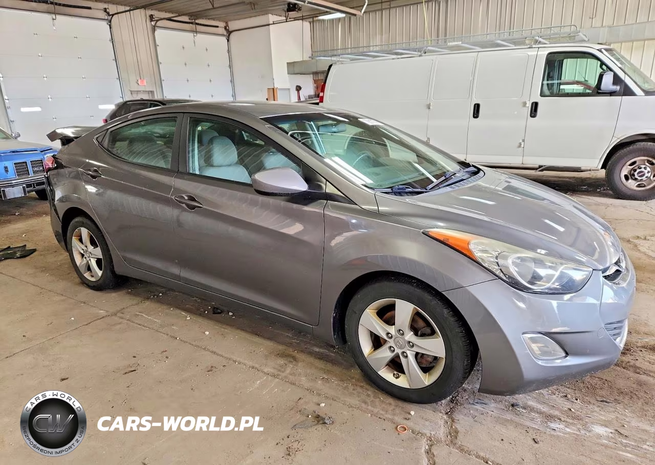 2013 Hyundai Elantra Gls VIN:5NPDH4AE0DH348868 - 4