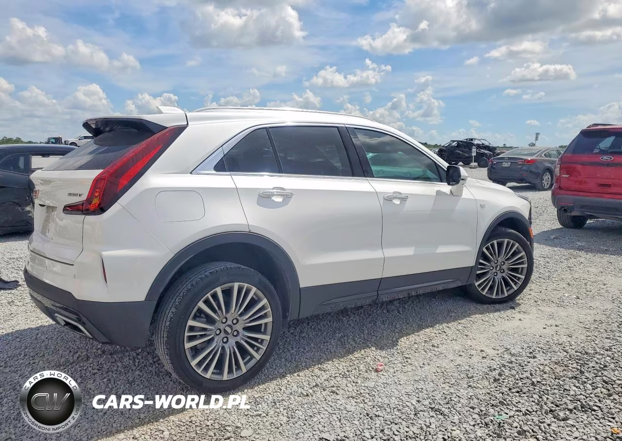 2025 Cadillac Xt4 Premium Luxury VIN:1GYFZCR49SF161254 - 3
