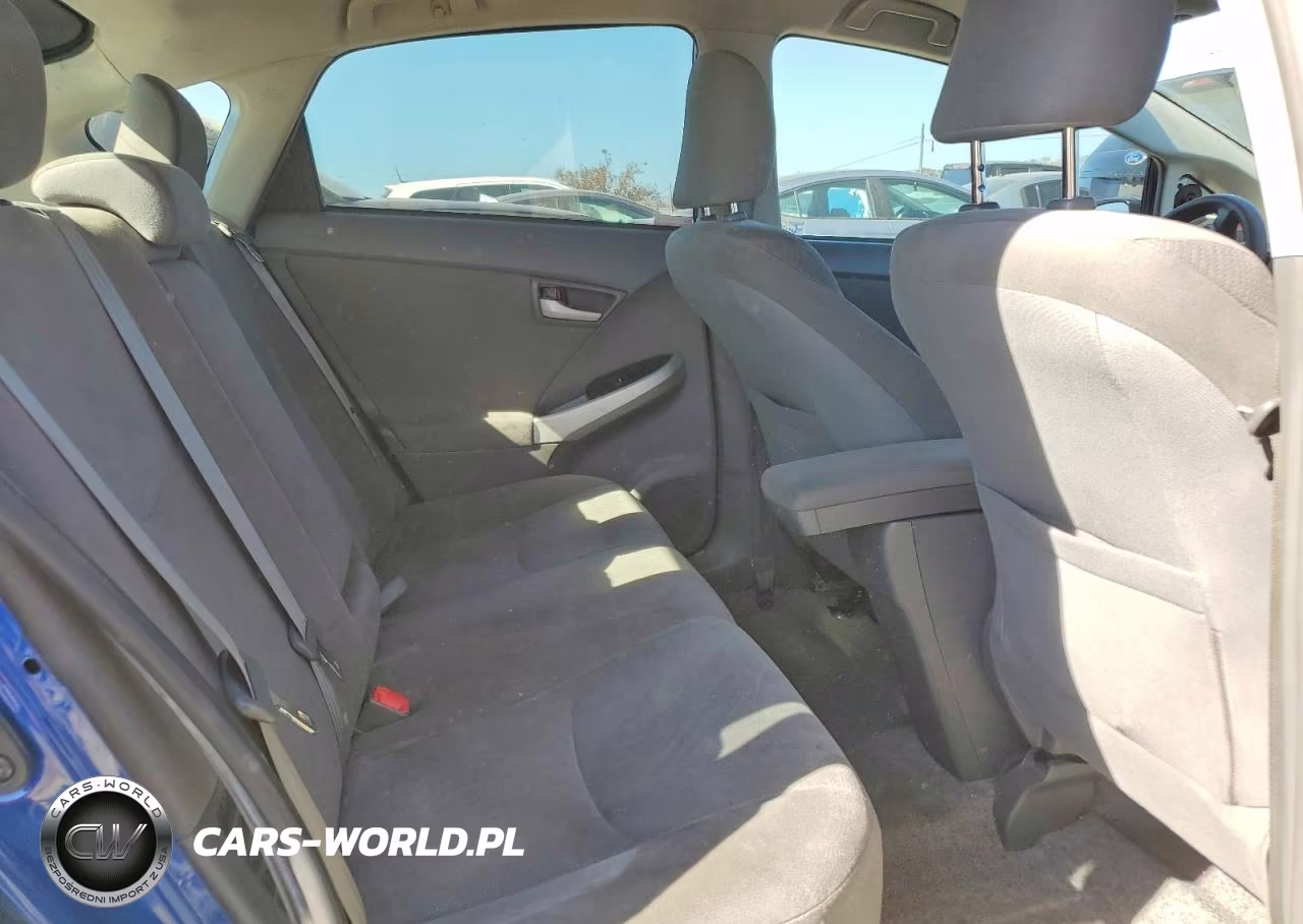2011 Toyota Prius Two VIN:JTDKN3DU6B1420206 - 10