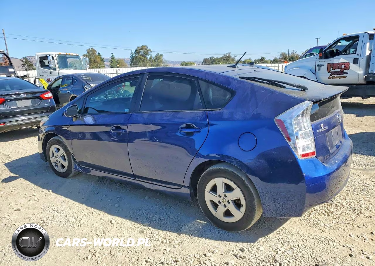 2011 Toyota Prius Two VIN:JTDKN3DU6B1420206 - 2