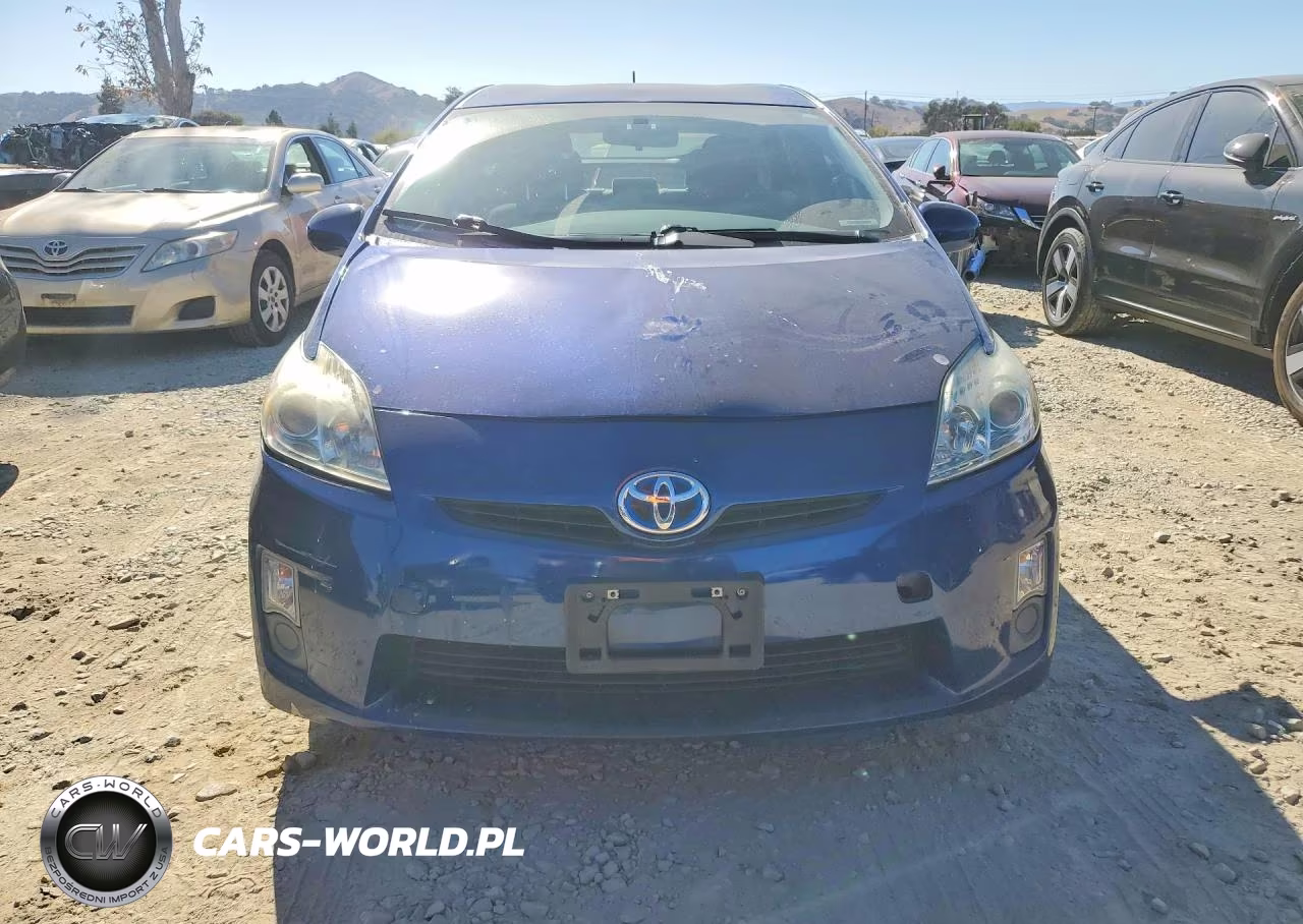 2011 Toyota Prius Two VIN:JTDKN3DU6B1420206 - 5