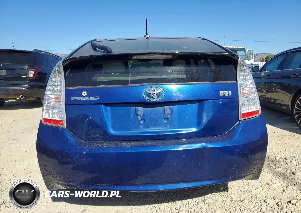 2011 Toyota Prius Two VIN:JTDKN3DU6B1420206 - 6