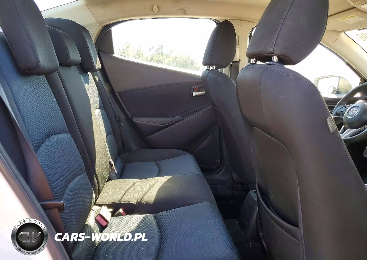 2018 Toyota Yaris Ia Base VIN:3MYDLBYV1JY309487 - 10