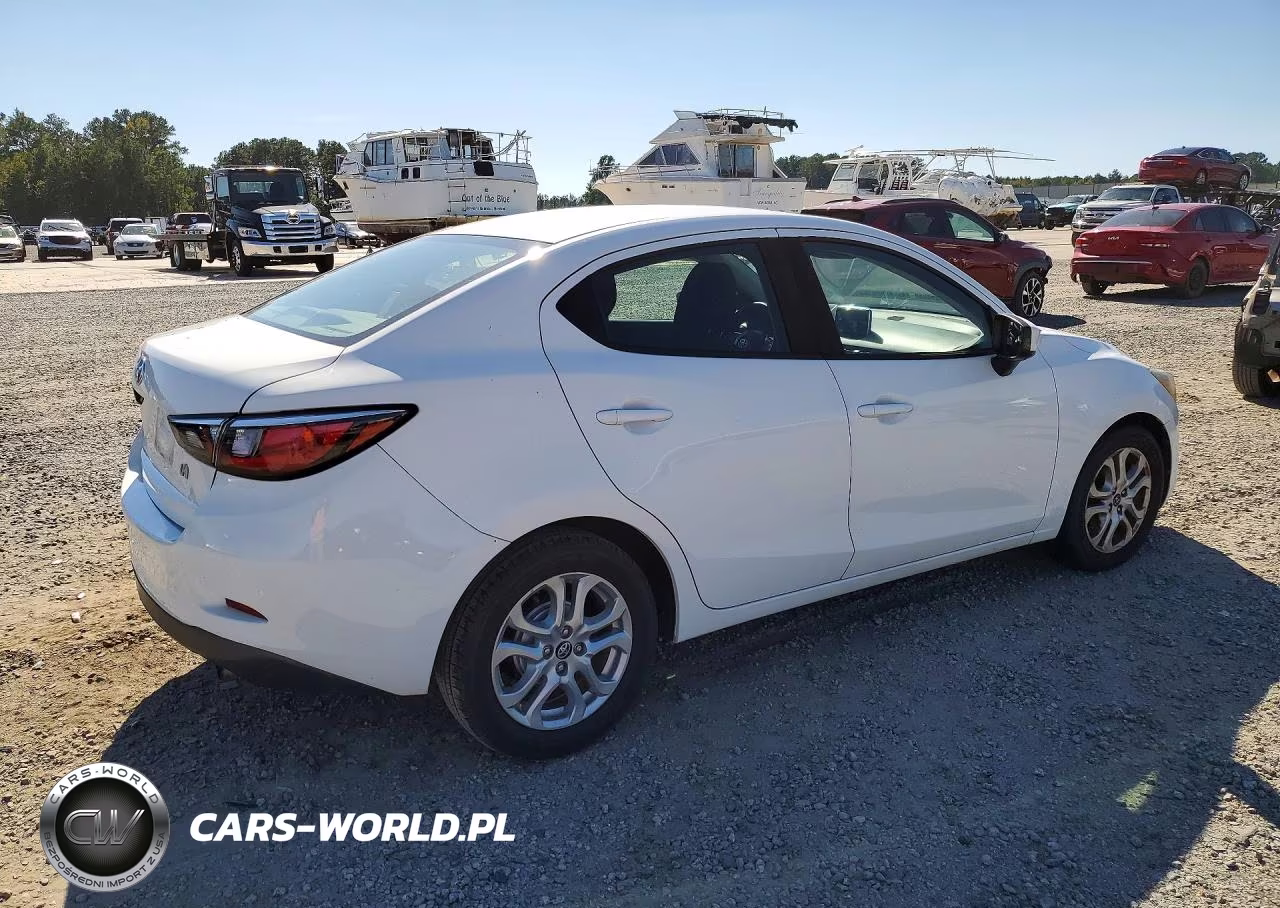 2018 Toyota Yaris Ia Base VIN:3MYDLBYV1JY309487 - 3