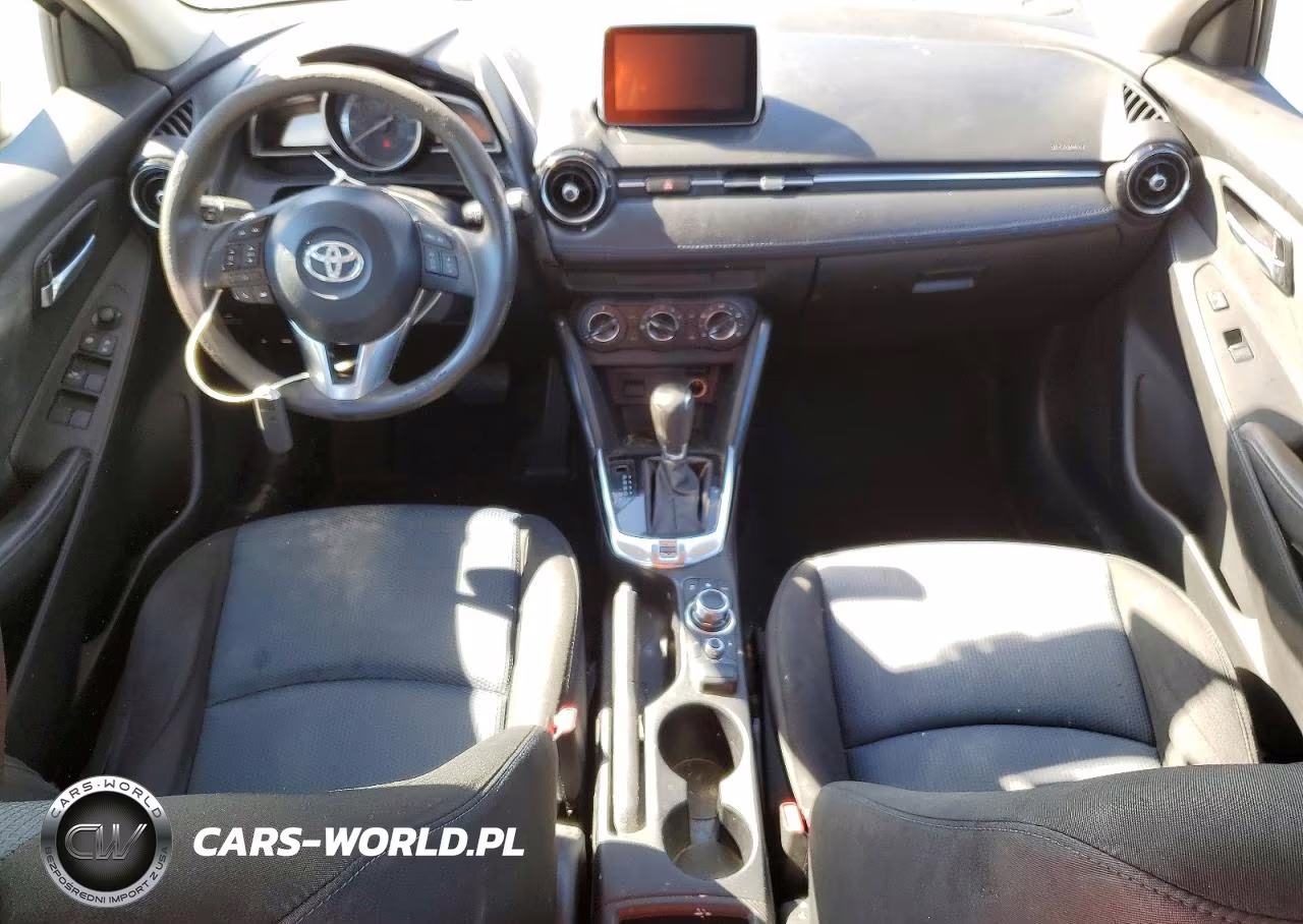 2018 Toyota Yaris Ia Base VIN:3MYDLBYV1JY309487 - 8