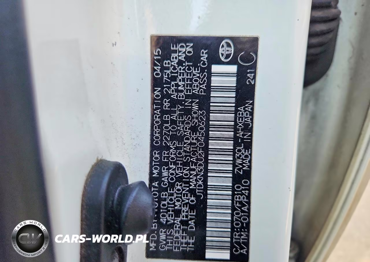 2015 Toyota Prius Two VIN:JTDKN3DU2F0450623 - 12
