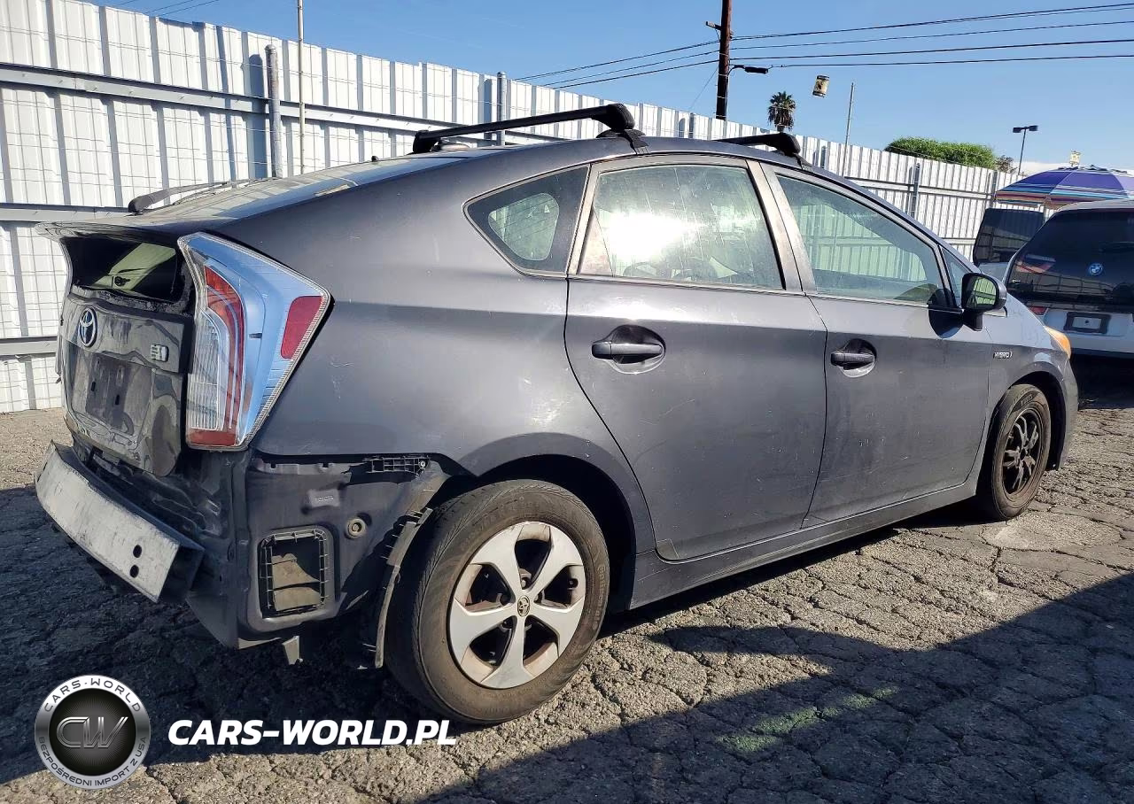 2015 Toyota Prius Four VIN:JTDKN3DU7F0465148 - 3