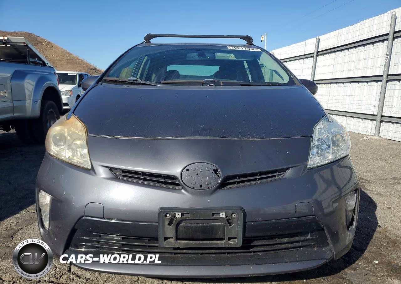 2015 Toyota Prius Four VIN:JTDKN3DU7F0465148 - 5
