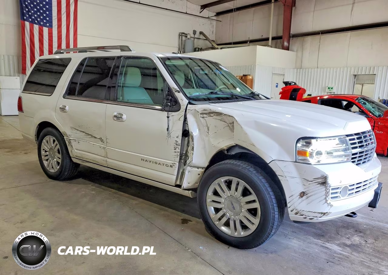 2014 Lincoln Navigator VIN:5LMJJ2H59EEL07506 - 4