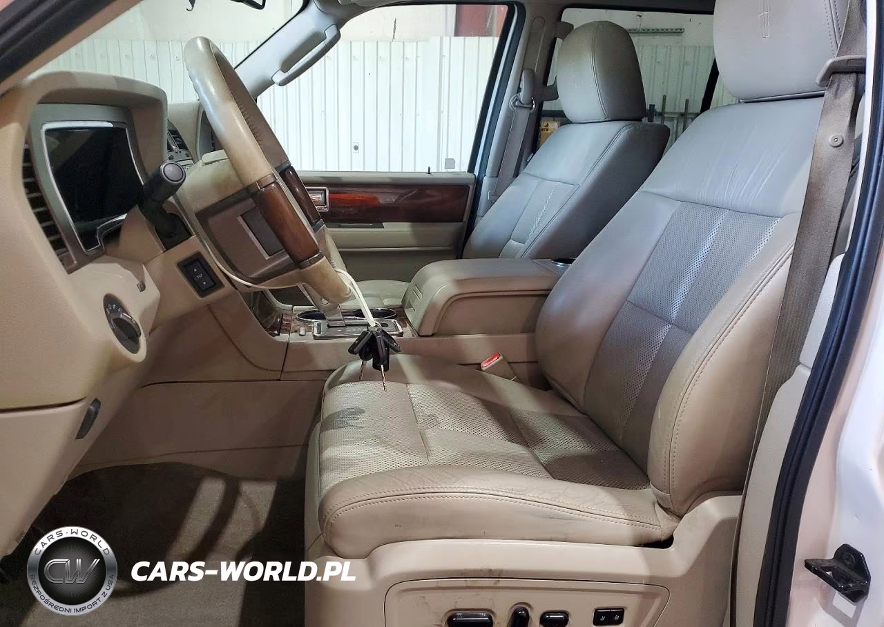 2014 Lincoln Navigator VIN:5LMJJ2H59EEL07506 - 7