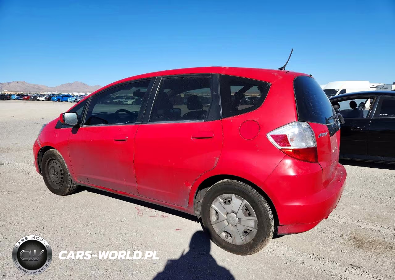 2013 Honda Fit VIN:JHMGE8H39DC083458 - 2