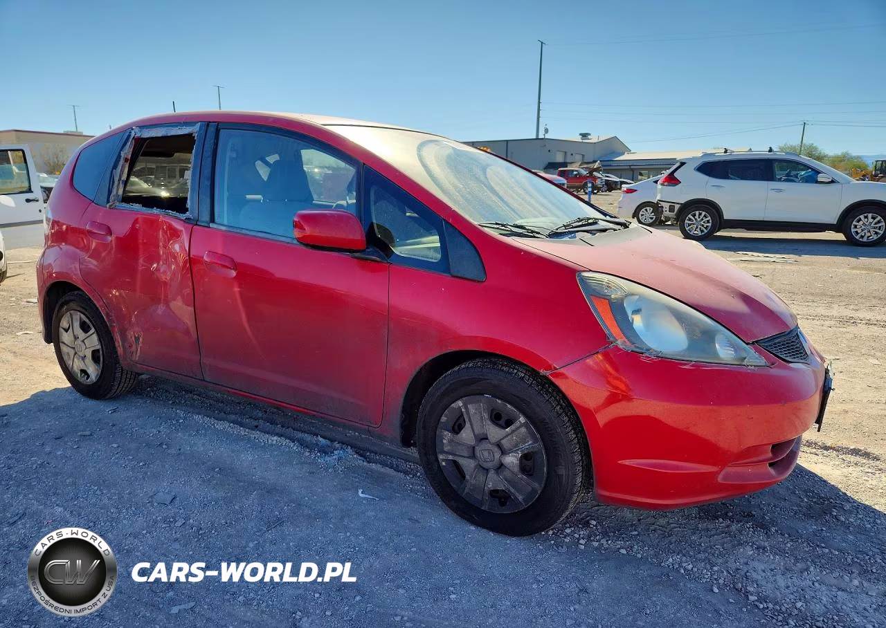 2013 Honda Fit VIN:JHMGE8H39DC083458 - 4