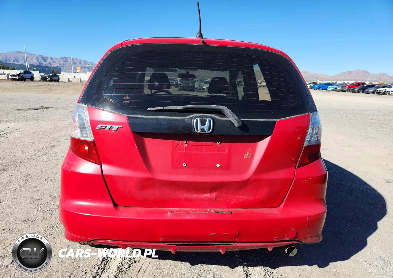 2013 Honda Fit VIN:JHMGE8H39DC083458 - 6