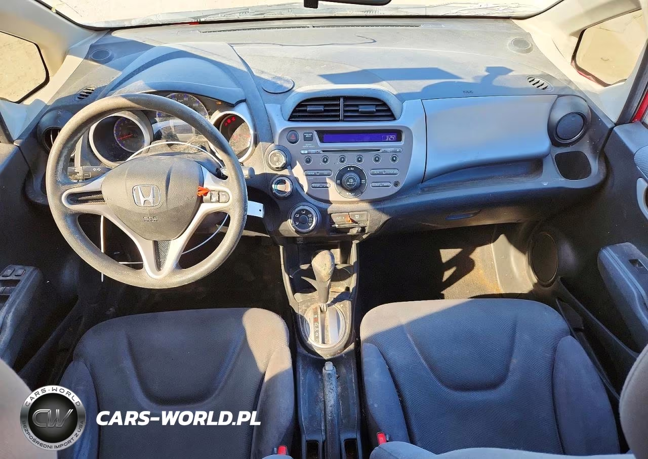 2013 Honda Fit VIN:JHMGE8H39DC083458 - 8