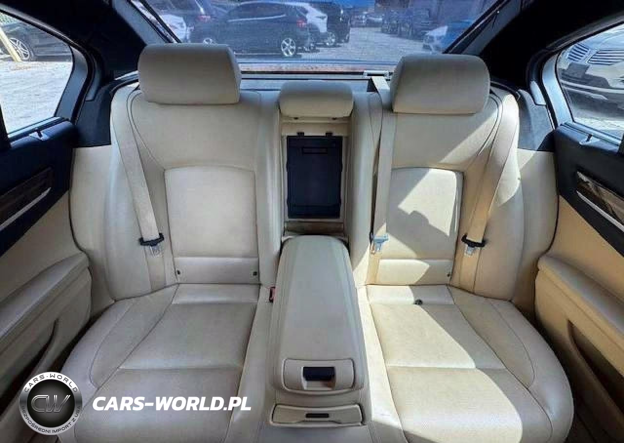 2015 BMW 750 Xi VIN:WBAYB6C5XFD965910 - 10