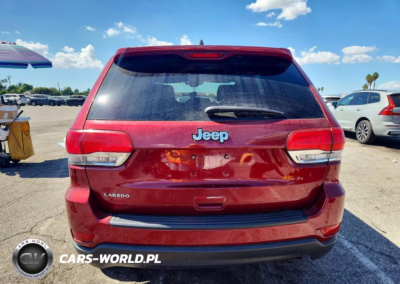 2015 Jeep Grand Cherokee Laredo VIN:1C4RJEAG1FC721433 - 6