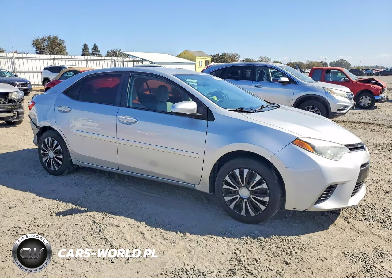 2016 Toyota Corolla Le VIN:2T1BURHE0GC562871 - 4