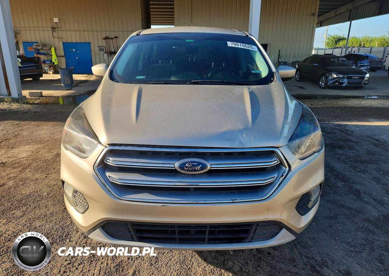 2017 Ford Escape Se VIN:1FMCU0GD8HUB66101 - 5