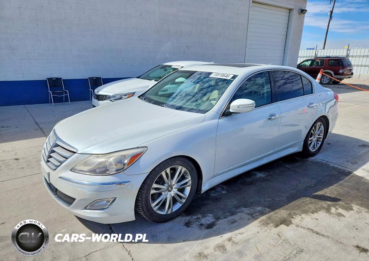 2012 Hyundai Genesis 3.8L VIN:KMHGC4DD3CU151661 - 1
