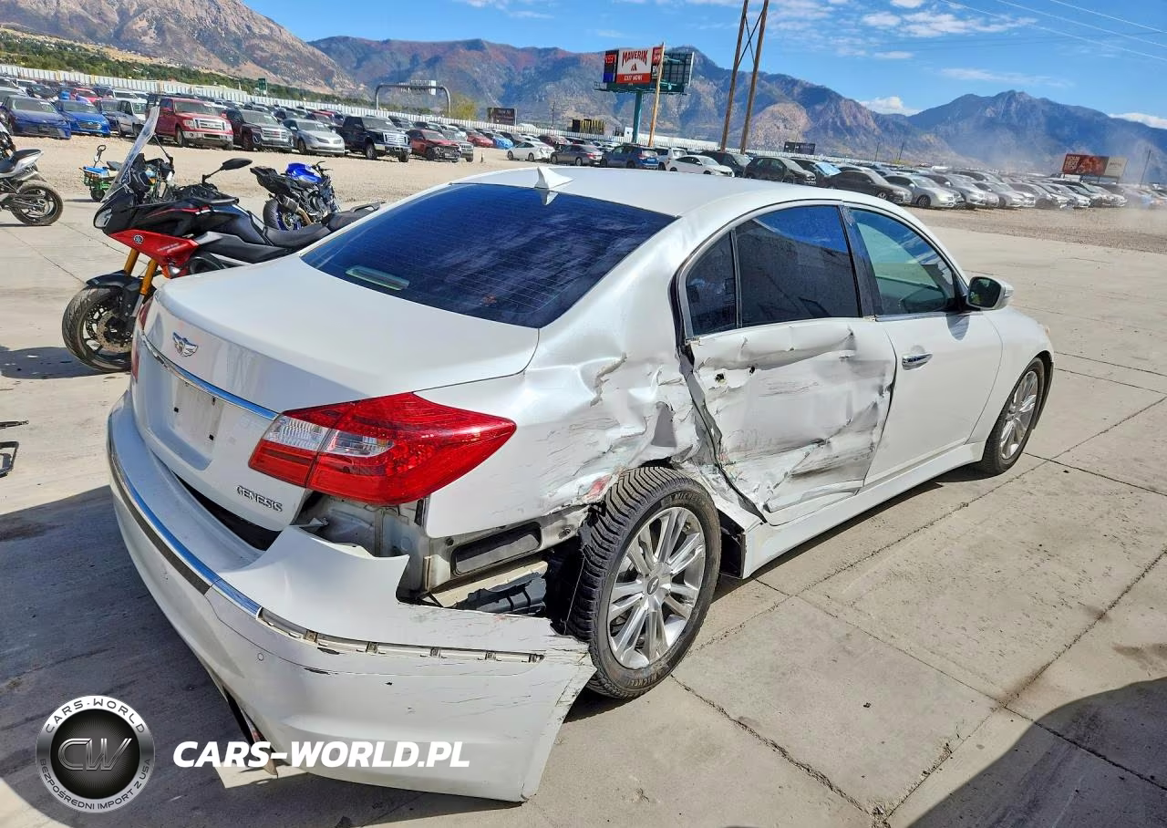 2012 Hyundai Genesis 3.8L VIN:KMHGC4DD3CU151661 - 3