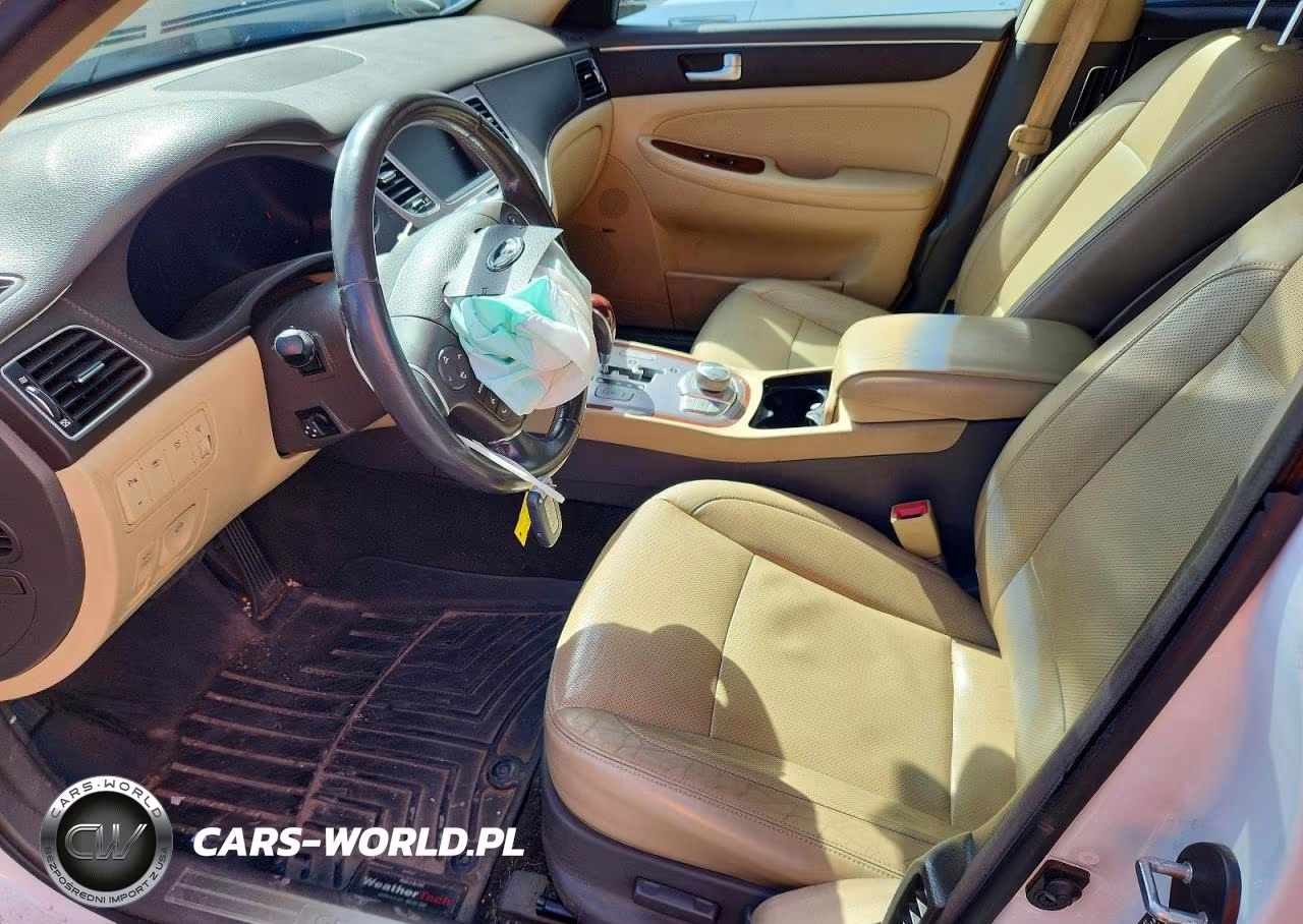 2012 Hyundai Genesis 3.8L VIN:KMHGC4DD3CU151661 - 7