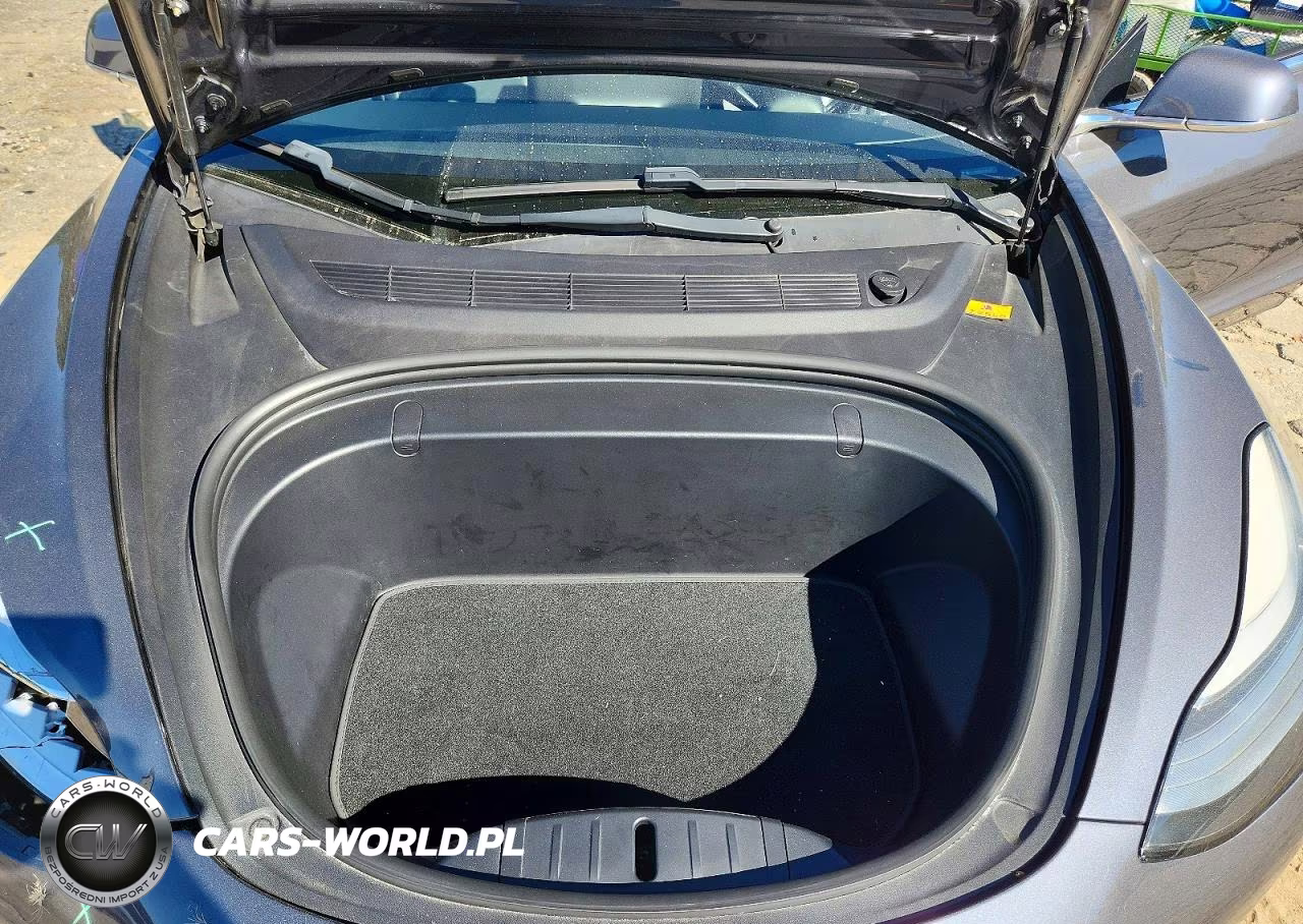 2018 Tesla Model 3 VIN:5YJ3E1EB8JF119514 - 11
