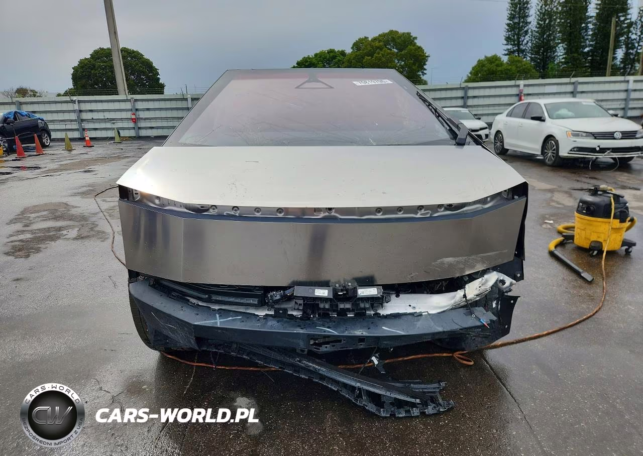 2024 Tesla Cybertruck All-Wheel Drive VIN:7G2CEHED4RA050983 - 5