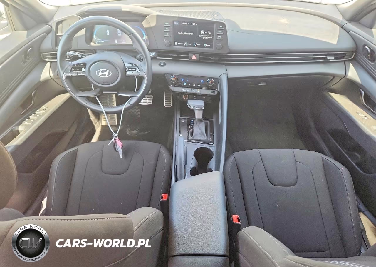2025 Hyundai Elantra VIN:KMHLM4DG8SU045985 - 8