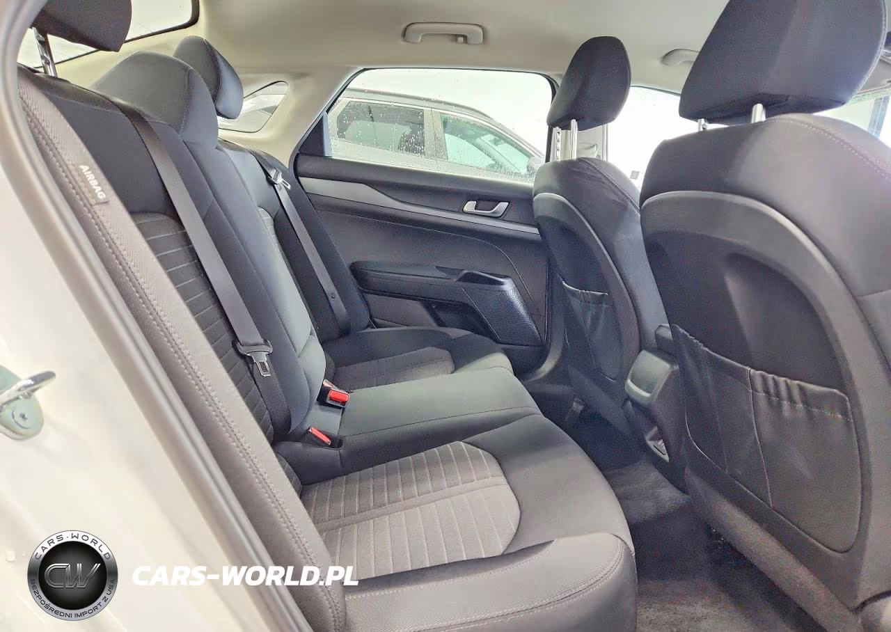 2026 Kia K5 Lxs VIN:KNAG24J70T5490553 - 10