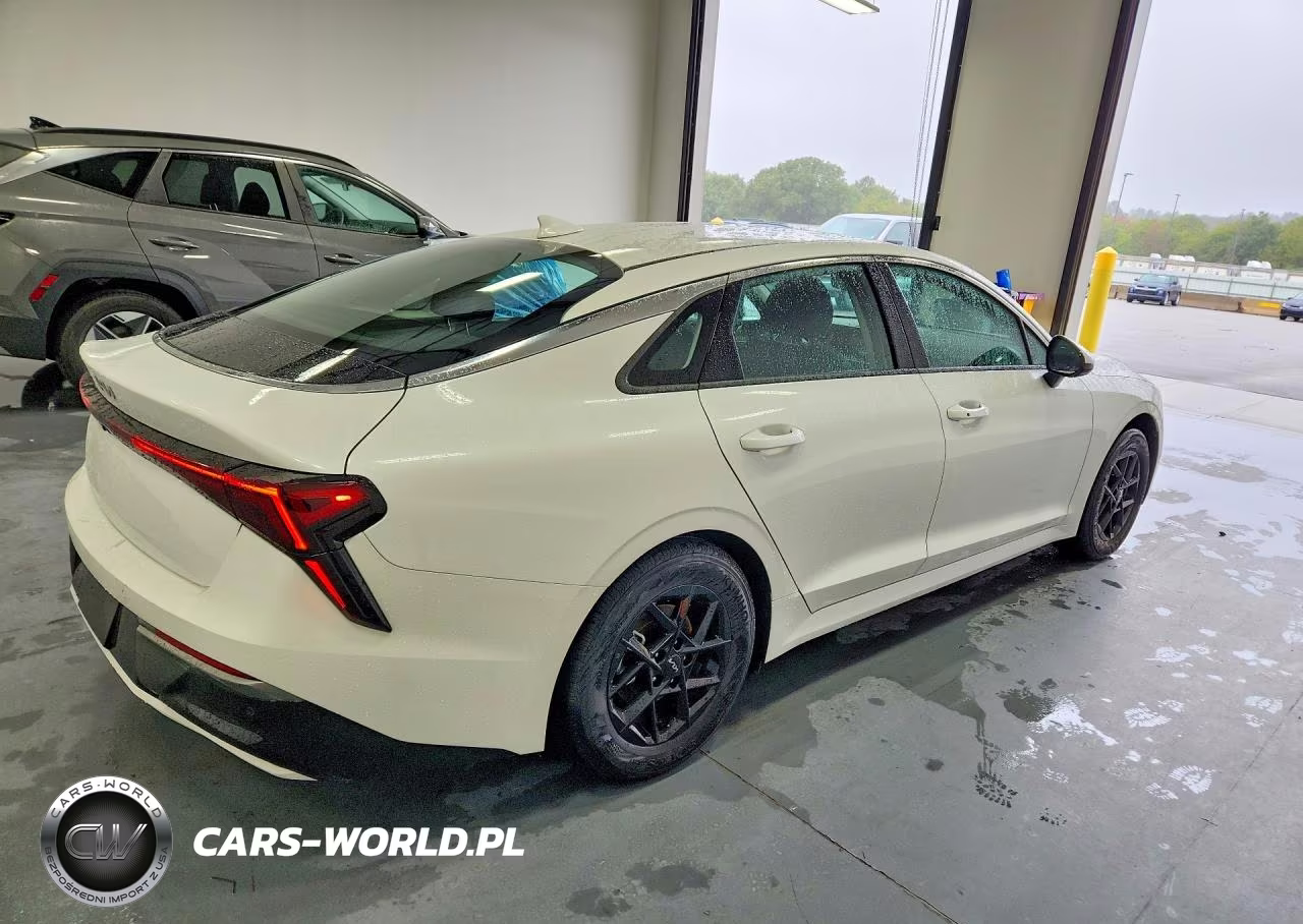 2026 Kia K5 Lxs VIN:KNAG24J70T5490553 - 3
