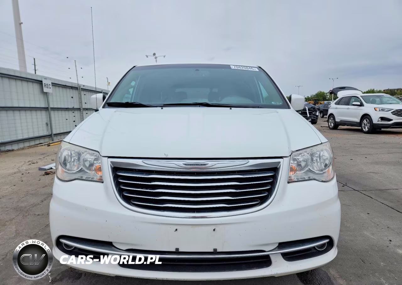 2015 Chrysler Town & Country Touring VIN:2C4RC1BG0FR628976 - 5