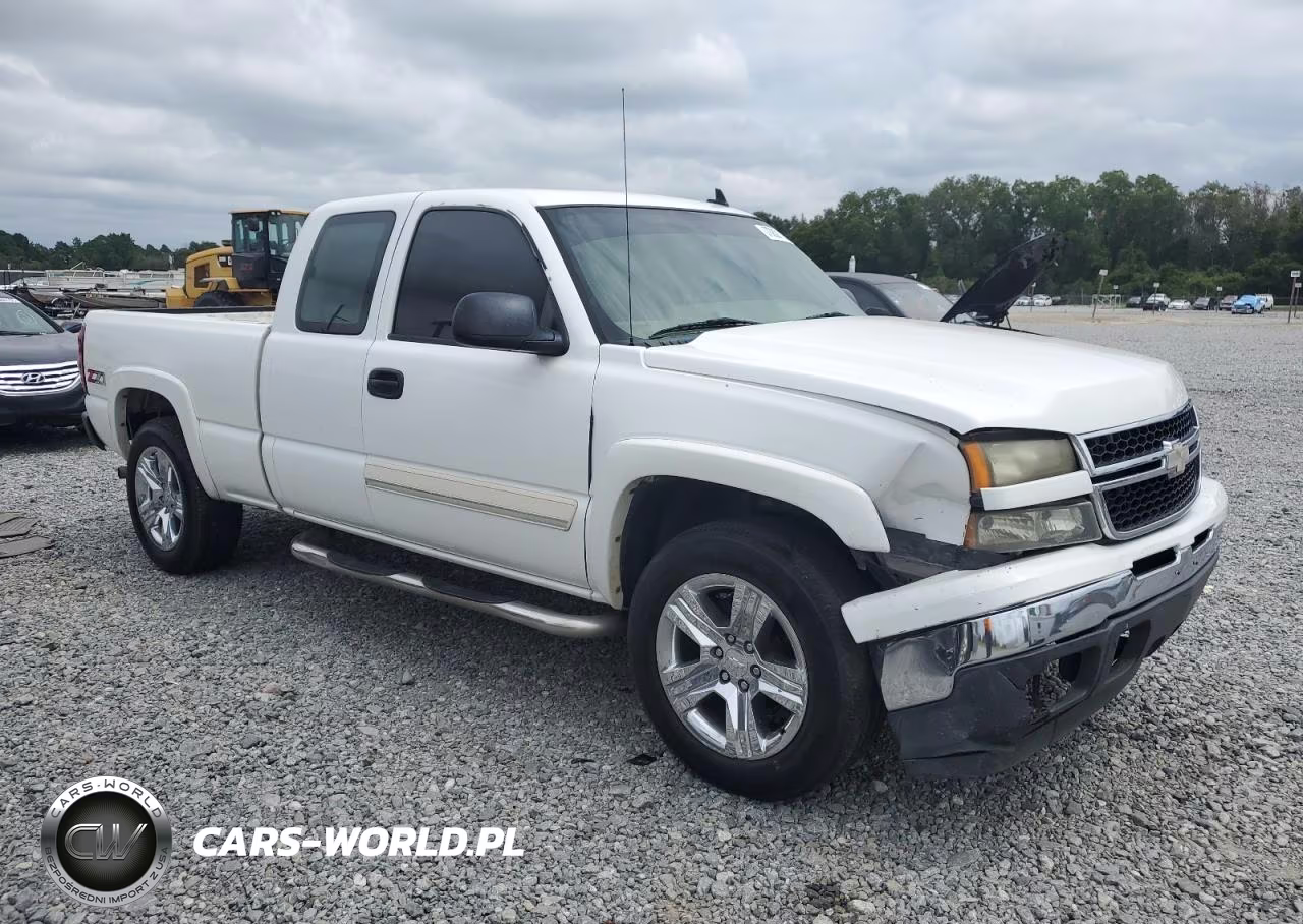 2007 Chevrolet Silverado K1500 Classic VIN:1GCEK19Z37Z154943 - 4