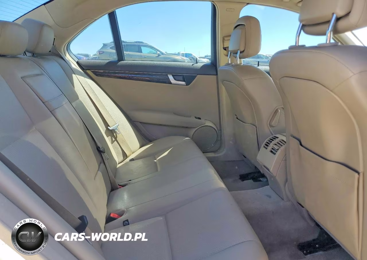 2013 Mercedes-Benz C 250 VIN:WDDGF4HB5DG090999 - 10