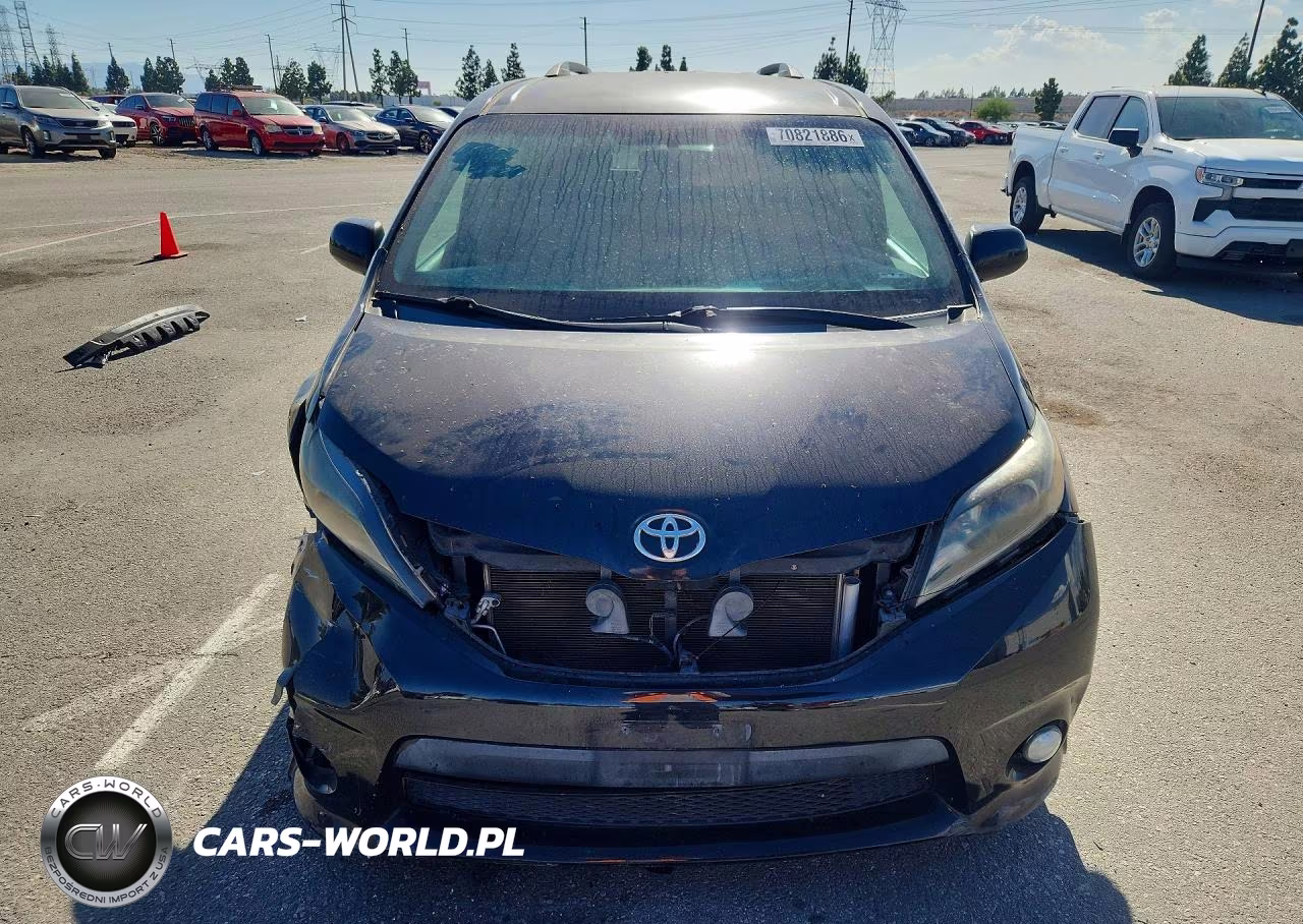 2015 Toyota Sienna Sport VIN:5TDXK3DC4FS657999 - 5