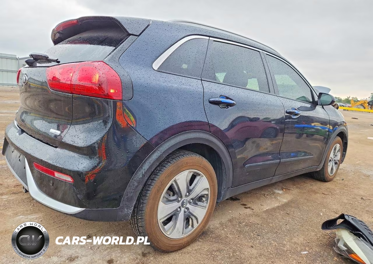 2018 Kia Niro Plug-In Hybrid Lx VIN:KNDCM3LD6J5157490 - 3
