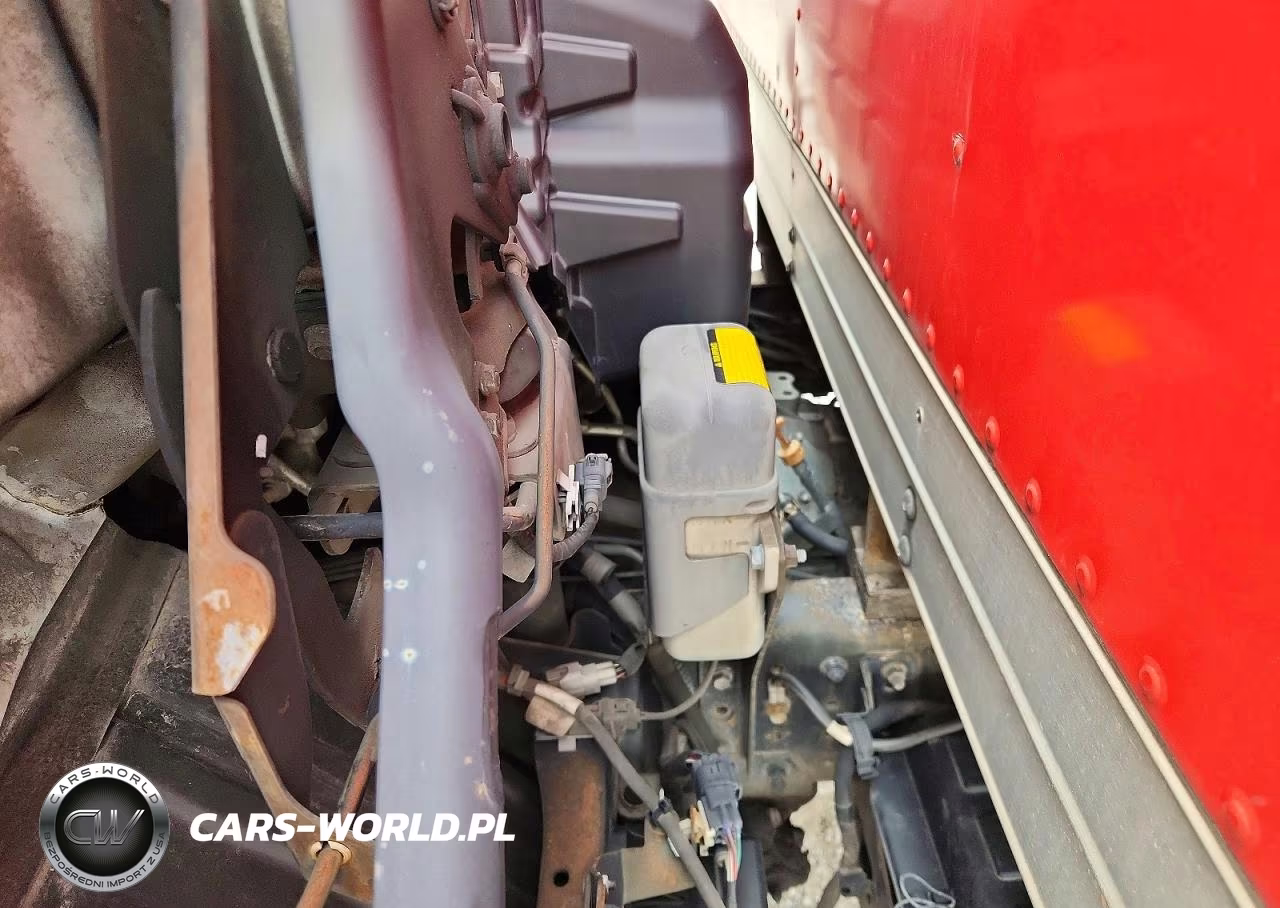 2017 Hino 195 Box Truck VIN:JHHSDM2HXHK005890 - 12