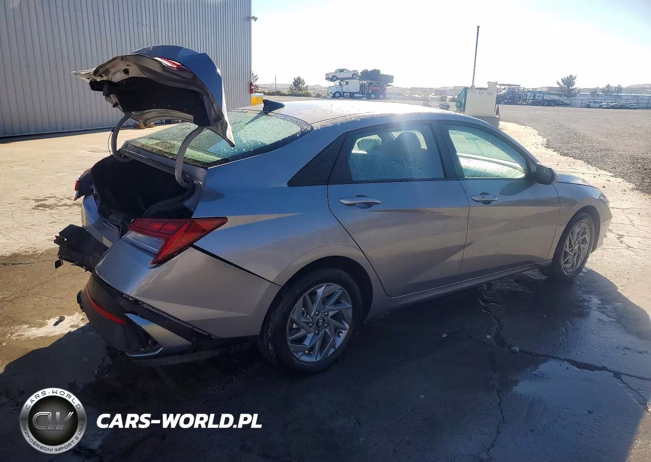 2025 Hyundai Elantra Hybrid Blue VIN:KMHLM4DJ9SU140390 - 3