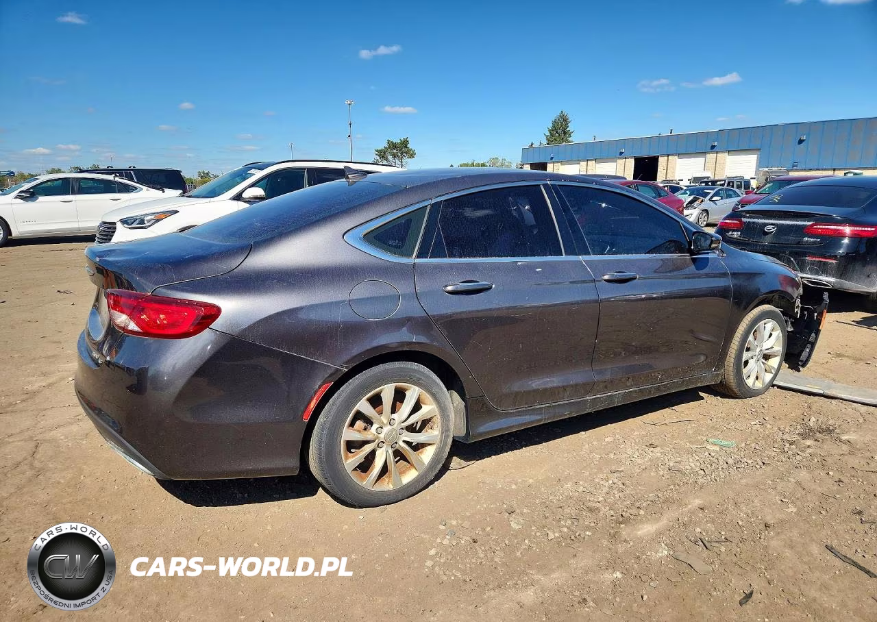 2015 Chrysler 200 C VIN:1C3CCCCG6FN524803 - 3