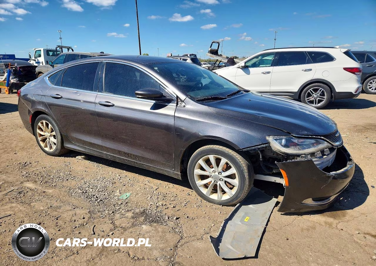 2015 Chrysler 200 C VIN:1C3CCCCG6FN524803 - 4