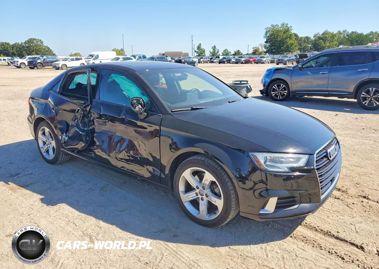 2017 Audi A3 Premium VIN:WAUAUGFFXH1026962 - 4