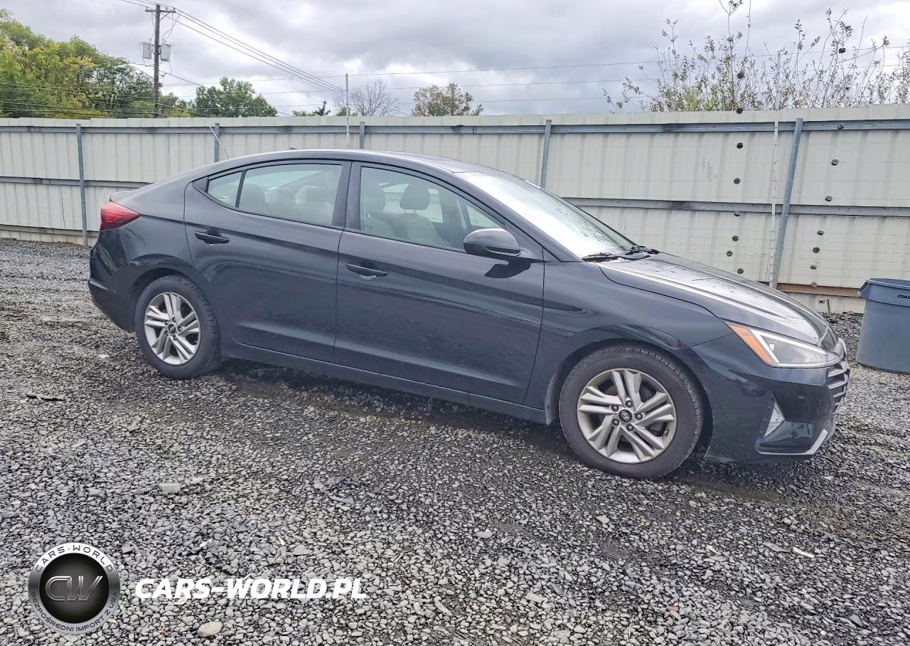 2020 Hyundai Elantra Value Edition VIN:5NPD84LF1LH620476 - 4