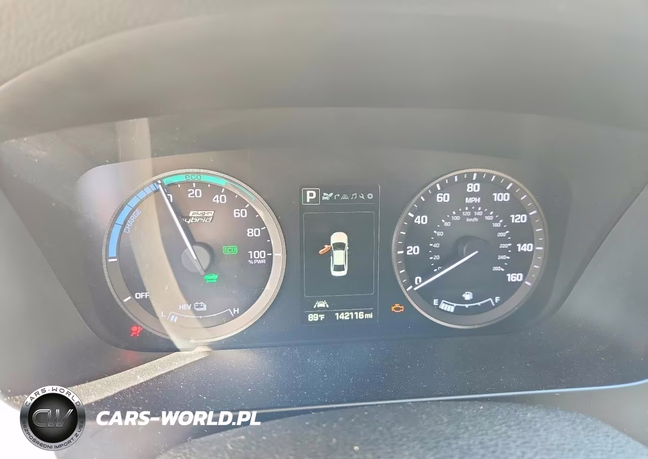 2017 Hyundai Sonata Plug-In Hybrid Limited VIN:KMHE54L26HA049250 - 9