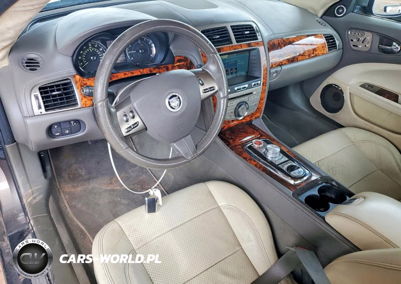 2011 Jaguar Xk VIN:SAJWA4FB5BLB42633 - 8