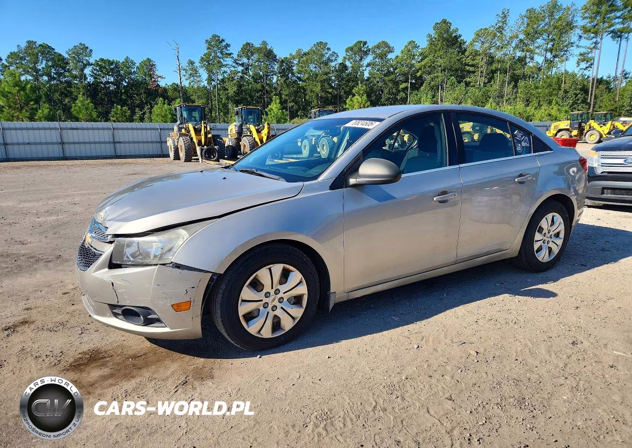 2012 Chevrolet Cruze Ls – zdjęcie 1 z 12