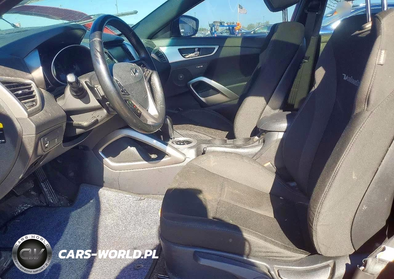 2017 Hyundai Veloster Value Edition VIN:KMHTC6AD1HU317164 - 7